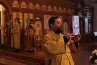 4-В день памяти святителя Амфилохия Иконийского Управляющий Усть-Каменогорской и Семипалатинской епархией  совершил Божественную Литургию в главном храме епархии