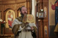 25-В день памяти святителя Амфилохия Иконийского Управляющий Усть-Каменогорской и Семипалатинской епархией  совершил Божественную Литургию в главном храме епархии