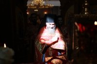 12-В Неделю жен-мироносиц архиепископ Амфилохий совершил Божественную Литургию в Андреевском кафедральном соборе