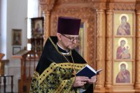 4-Епископ Амфилохий возглавил служение Божественной Литургии Преждеосвященных Даров
