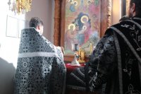 7-Епископ Амфилохий возглавил служение Божественной Литургии Преждеосвященных Даров