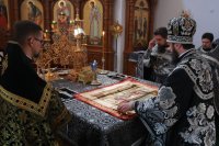 16-Епископ Амфилохий возглавил служение Божественной Литургии Преждеосвященных Даров