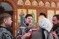 20-Епископ Амфилохий возглавил служение Божественной Литургии Преждеосвященных Даров