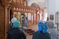 23-Епископ Амфилохий возглавил служение Божественной Литургии Преждеосвященных Даров