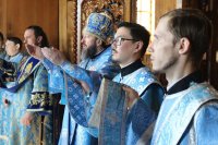 9-Служение епископа Амфилохия в Покровском храме Усть-Каменогорска