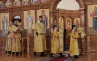 15-В день Усекновения главы Иоанна Крестителя архиепископ Амфилохий совершил Божественную Литургию в Андреевском кафедральном соборе