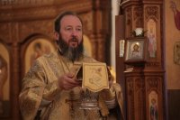26-В Неделю 26-ю по Пятидесятнице архиепископ Амфилохий совершил Божественную Литургию в Андреевском кафедральном соборе