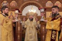 33-В Неделю 26-ю по Пятидесятнице архиепископ Амфилохий совершил Божественную Литургию в Андреевском кафедральном соборе