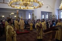 5-В Андреевском соборе торжественно встретили чтимую икону Божией Матери