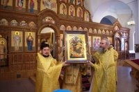 12-В Андреевском соборе торжественно встретили чтимую икону Божией Матери