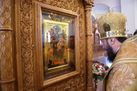 14-В Андреевском соборе торжественно встретили чтимую икону Божией Матери
