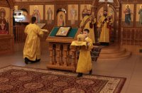 9-Архиепископ Амфилохий совершил Божественную Литургию в главном храме Восточного Казахстана