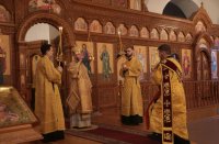 30-Архиепископ Амфилохий совершил Божественную Литургию в главном храме Восточного Казахстана