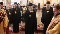 7-Митрополит Александр доставил в Усть-Каменогорск ковчег с мощами блаженной Матроны Московской