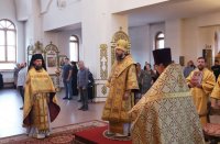 4-Божественная Литургия в день Происхождения Честных Древ Креста Господня в Андреевском кафедральном соборе