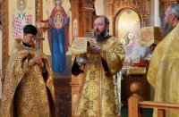 17-Божественная Литургия в день Происхождения Честных Древ Креста Господня в Андреевском кафедральном соборе
