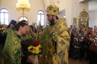 22-Вечернее богослужение в кафедральном соборе в канун праздника Входа Господня в Иерусалим