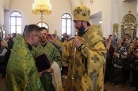 23-Вечернее богослужение в кафедральном соборе в канун праздника Входа Господня в Иерусалим