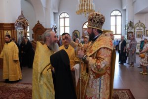 Вечернее богослужение в кафедральном соборе в канун Недели 5-ой по Пятидесятнице