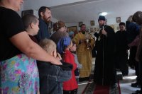 20-Архиепископ Амфилохий посетил Покровский храм села Верх-Уба