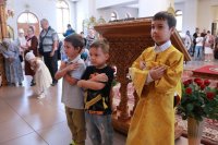 49-В день памяти святых Царственных мучеников архиепископ Амфилохий совершил Божественную Литургию в Андреевском кафедральном соборе