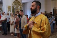 65-В день памяти святых Царственных мучеников архиепископ Амфилохий совершил Божественную Литургию в Андреевском кафедральном соборе