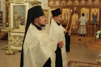 14-Епископ Амфилохий возглавил праздничные богослужения в канун Крещения Господня
