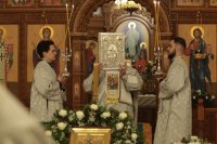 22-Епископ Амфилохий возглавил праздничные богослужения в канун Крещения Господня