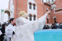 75-Православные христиане Восточного Казахстана молитвенно встретили праздник Богоявления Господня