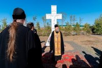 14-Участники празднования дня памяти Казахстанских святых совершили молитву на месте подвигов новомучениц Акмолинских