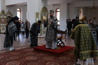 7-В Великую Среду епископ Амфилохий совершил последнюю в этом году Литургию Преждеосвященных Даров
