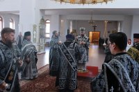 13-В Великую Среду епископ Амфилохий совершил последнюю в этом году Литургию Преждеосвященных Даров