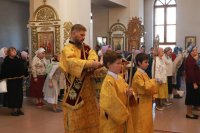 18-В Неделю 10-ю по Пятидесятнице архиепископ Амфилохий возглавил служение Божественной Литургии в главном храме Восточного Казахстана