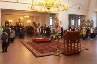 25-В Неделю 10-ю по Пятидесятнице архиепископ Амфилохий возглавил служение Божественной Литургии в главном храме Восточного Казахстана