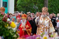 11-В праздник святителя Николая, архиепископа Мирликийского, управляющий Усть-Каменогорской и Семипалатинской епархией принял участие в торжестве, посвящённом принесению в Южную столицу Казахстана чудотворной иконы Божией Матери "Одигитрия-Полонская"