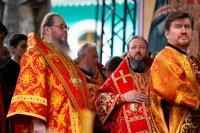 19-В праздник святителя Николая, архиепископа Мирликийского, управляющий Усть-Каменогорской и Семипалатинской епархией принял участие в торжестве, посвящённом принесению в Южную столицу Казахстана чудотворной иконы Божией Матери "Одигитрия-Полонская"