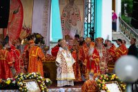 22-В праздник святителя Николая, архиепископа Мирликийского, управляющий Усть-Каменогорской и Семипалатинской епархией принял участие в торжестве, посвящённом принесению в Южную столицу Казахстана чудотворной иконы Божией Матери "Одигитрия-Полонская"