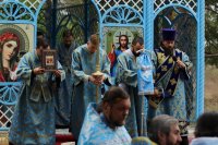 21-В десятую годовщину возобновления паломничества архиепископ Амфилохий возглавил служение Божественной Литургии на Святом ключе близ Семипалатинска
