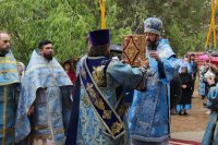 27-В десятую годовщину возобновления паломничества архиепископ Амфилохий возглавил служение Божественной Литургии на Святом ключе близ Семипалатинска