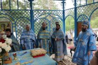 31-В десятую годовщину возобновления паломничества архиепископ Амфилохий возглавил служение Божественной Литургии на Святом ключе близ Семипалатинска