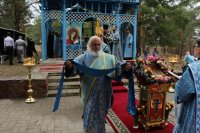 38-В десятую годовщину возобновления паломничества архиепископ Амфилохий возглавил служение Божественной Литургии на Святом ключе близ Семипалатинска