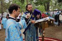41-В десятую годовщину возобновления паломничества архиепископ Амфилохий возглавил служение Божественной Литургии на Святом ключе близ Семипалатинска