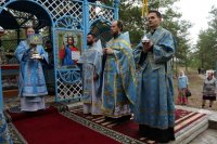 55-В десятую годовщину возобновления паломничества архиепископ Амфилохий возглавил служение Божественной Литургии на Святом ключе близ Семипалатинска