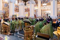 2-Архиепископ Усть-Каменогорский и Семипалатинский Амфилохий принял участие в духовных торжествах по случаю празднования 25-летия со дня обретения мощей преподобного Севастиана Карагандинского