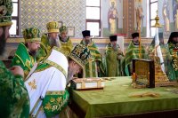 3-Управляющий Усть-Каменогорской и Семипалатинской епархии сослужил Главе Православной Церкви Казахстана за воскресной Литургией в Александро-Невском соборе Алма-Аты