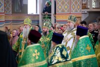 5-Управляющий Усть-Каменогорской и Семипалатинской епархии сослужил Главе Православной Церкви Казахстана за воскресной Литургией в Александро-Невском соборе Алма-Аты