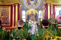 11-Управляющий Усть-Каменогорской и Семипалатинской епархии сослужил Главе Православной Церкви Казахстана за воскресной Литургией в Александро-Невском соборе Алма-Аты