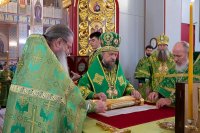 17-Управляющий Усть-Каменогорской и Семипалатинской епархии сослужил Главе Православной Церкви Казахстана за воскресной Литургией в Александро-Невском соборе Алма-Аты