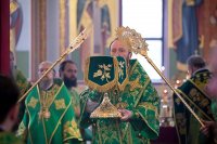 21-Управляющий Усть-Каменогорской и Семипалатинской епархии сослужил Главе Православной Церкви Казахстана за воскресной Литургией в Александро-Невском соборе Алма-Аты