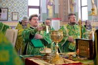 26-Управляющий Усть-Каменогорской и Семипалатинской епархии сослужил Главе Православной Церкви Казахстана за воскресной Литургией в Александро-Невском соборе Алма-Аты